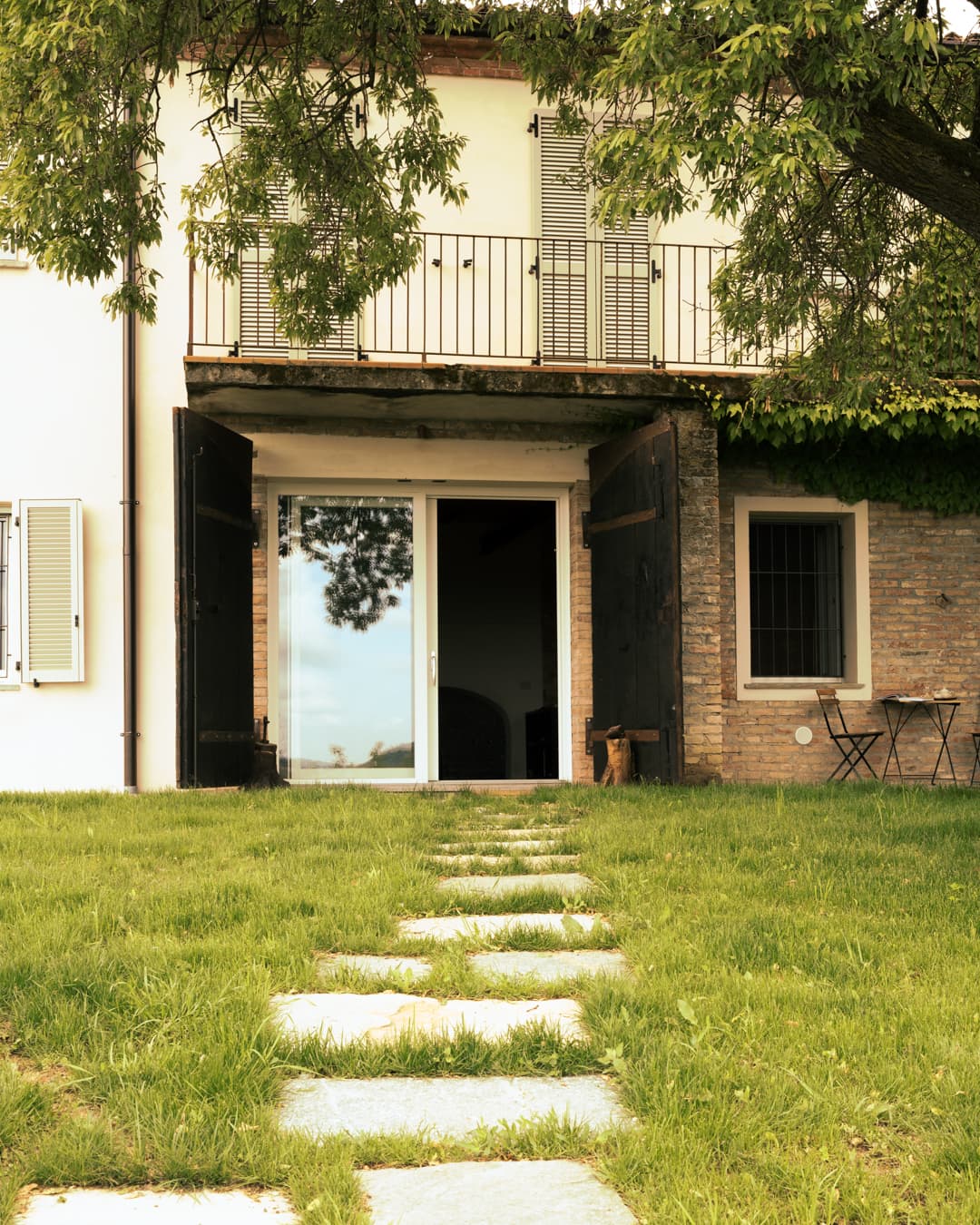 Apartment secondary view