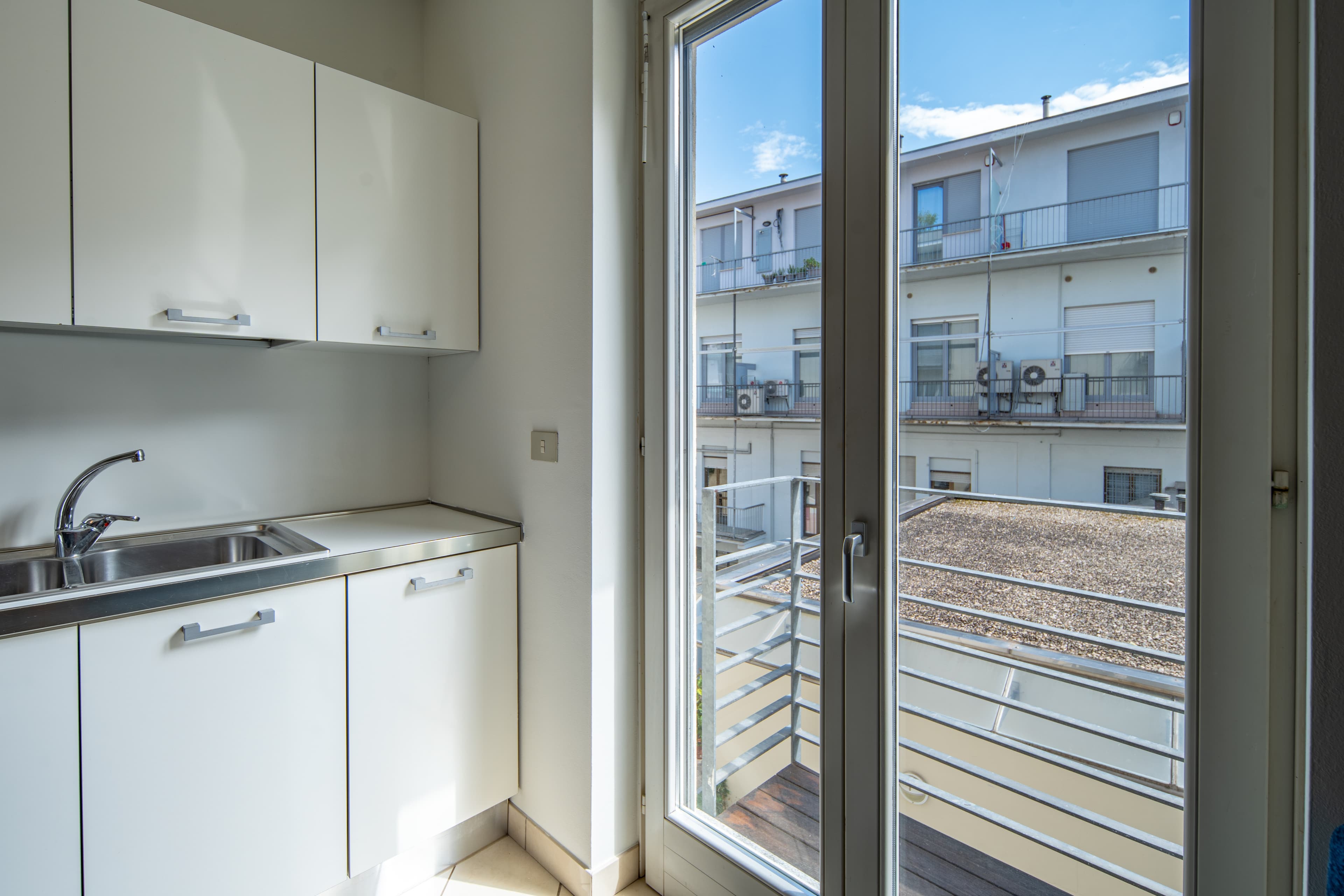 Happy Central Apartment 2